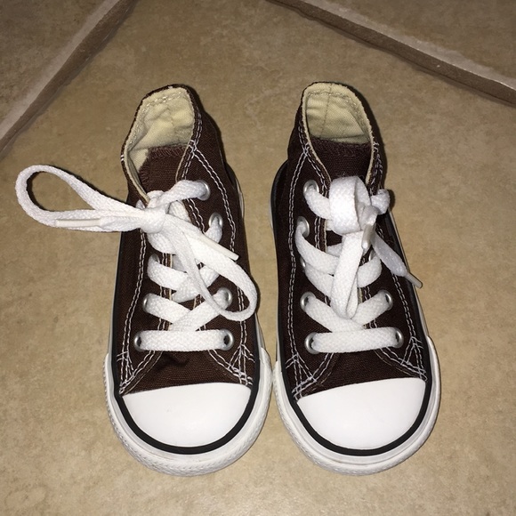 Converse Other - Converse Chuck Taylor High Top Tennis Shoes